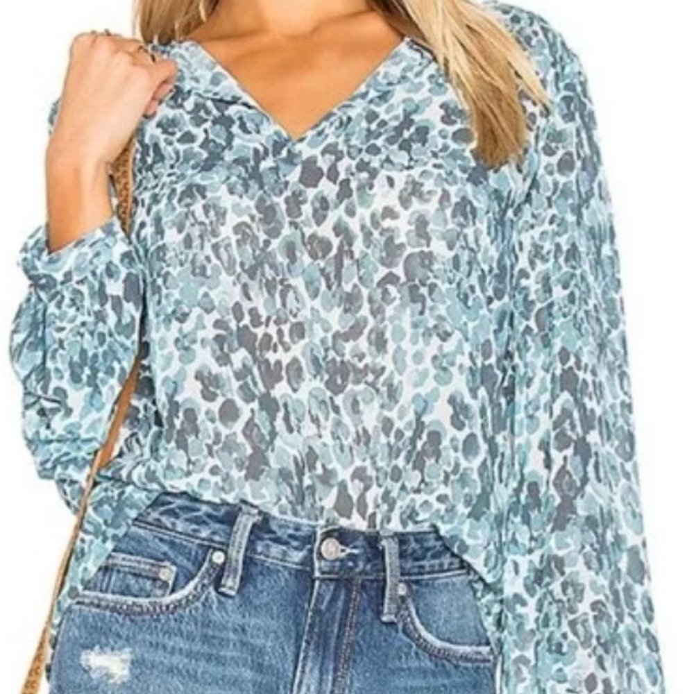 30. House of Harlow 1960 Seymore blouse in blue watercolor